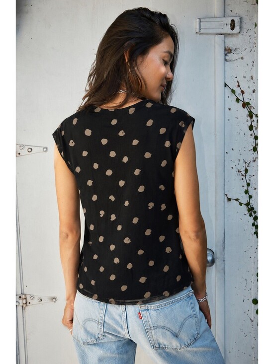 Evereve Tops - Evereve Mcclane Muscle Top Women's Size X-Small Polka Dot Printed Blouse